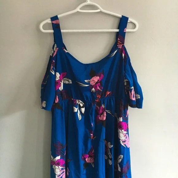 SOLD 🚨 NWT Floral Summer Dress Cap Sleeves Size Large - Picture 5 of 5
